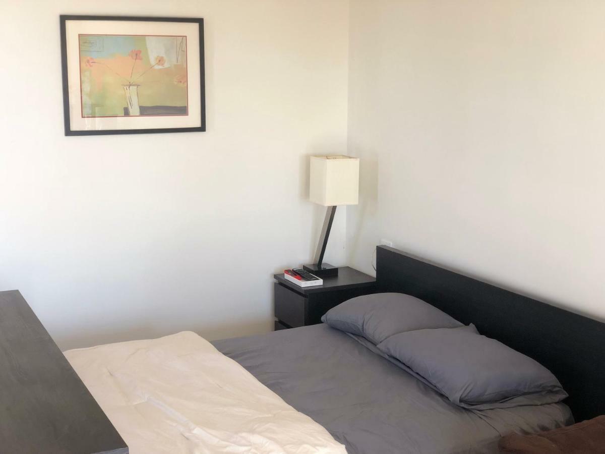 Deluxe Close To Apartment